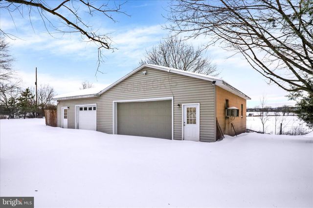 1239 S MEADOW LN, Palmyra, PA 17078