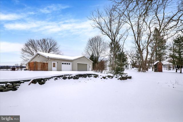 1239 S MEADOW LN, Palmyra, PA 17078