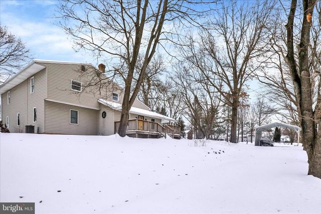 1239 S MEADOW LN, Palmyra, PA 17078