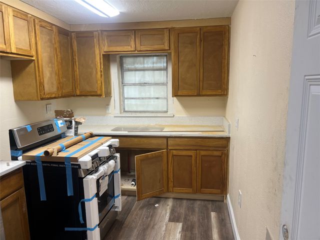 366 S St Augustine Drive, Dallas, TX 75217