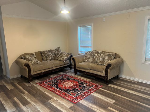 366 S St Augustine Drive, Dallas, TX 75217