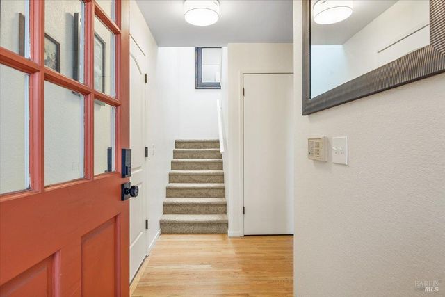 1367 Sylvan Ct, Healdsburg, CA 95448