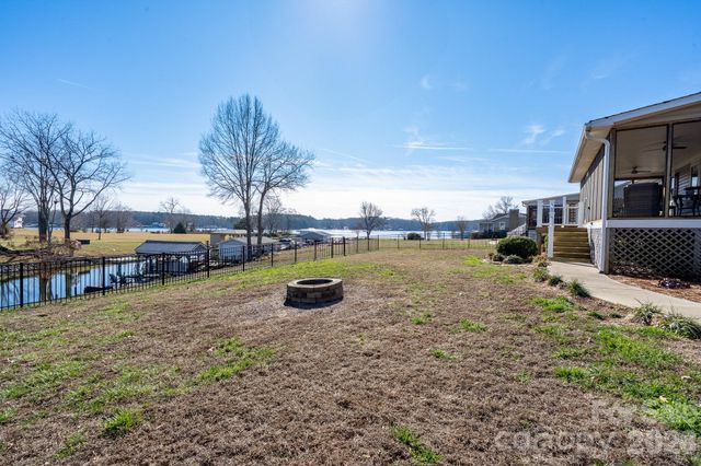 523 Harbor Road, Norwood, NC 28128