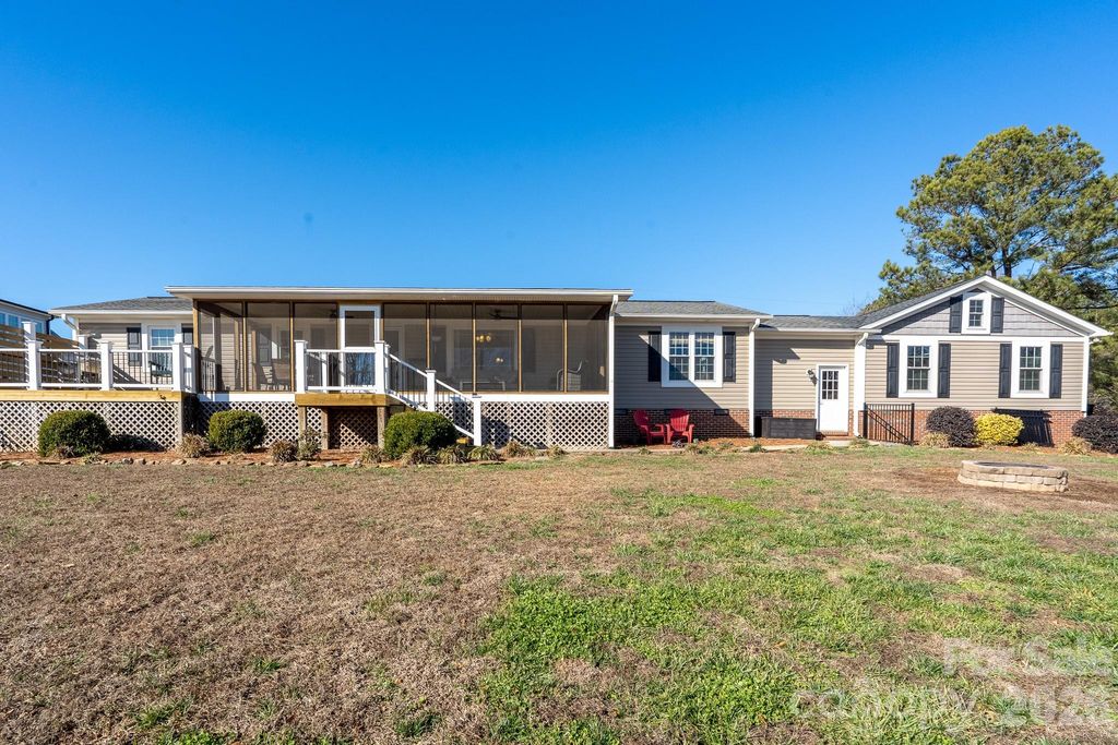 523 Harbor Road, Norwood, NC 28128