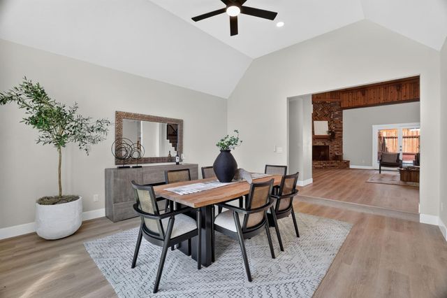 1217 San Simeon Dr, Roseville, CA 95661