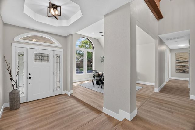 1217 San Simeon Dr, Roseville, CA 95661