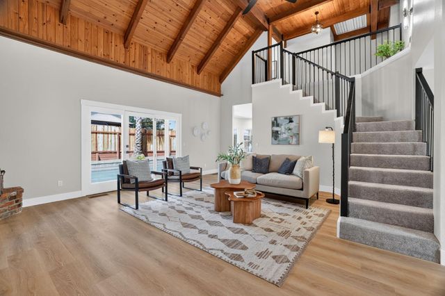 1217 San Simeon Dr, Roseville, CA 95661