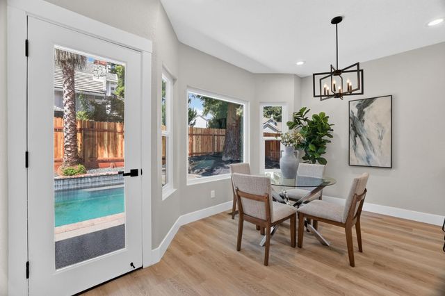 1217 San Simeon Dr, Roseville, CA 95661