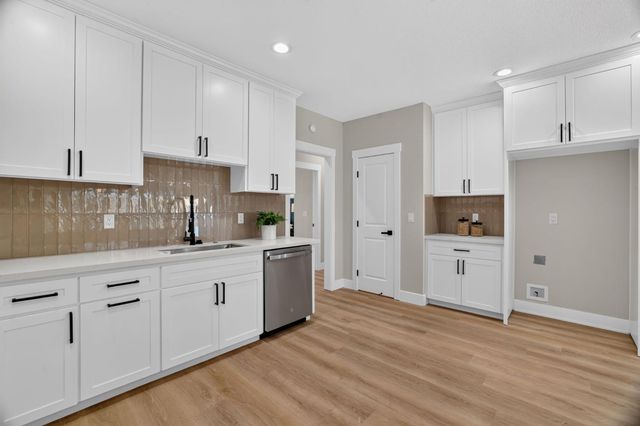 1217 San Simeon Dr, Roseville, CA 95661