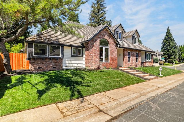1217 San Simeon Dr, Roseville, CA 95661