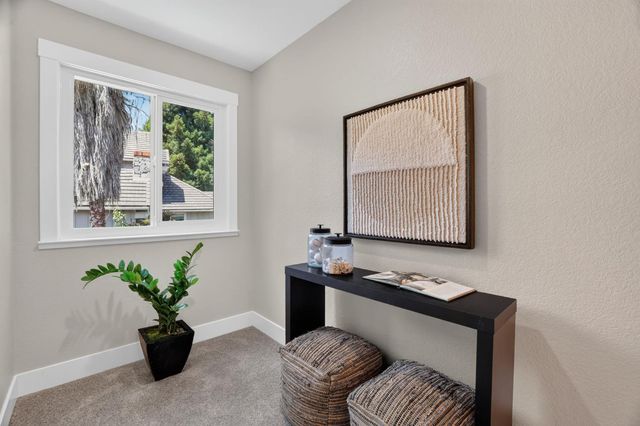 1217 San Simeon Dr, Roseville, CA 95661
