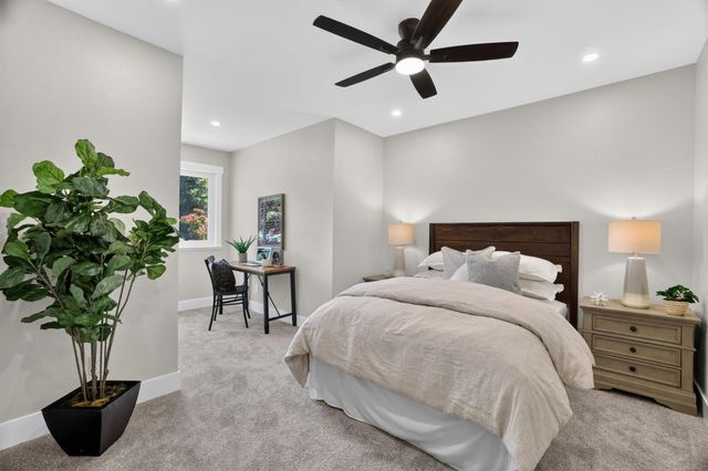 1217 San Simeon Dr, Roseville, CA 95661