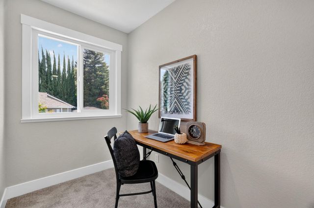 1217 San Simeon Dr, Roseville, CA 95661