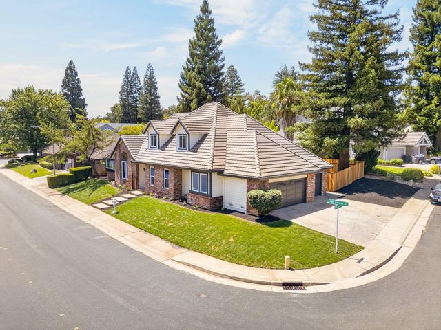 1217 San Simeon Dr, Roseville, CA 95661