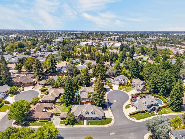 1217 San Simeon Dr, Roseville, CA 95661