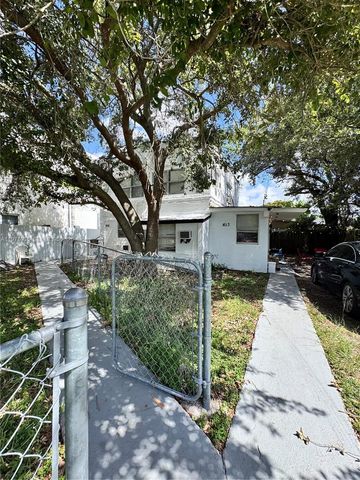 1613-1615 NW 45th St, Miami, FL 33142