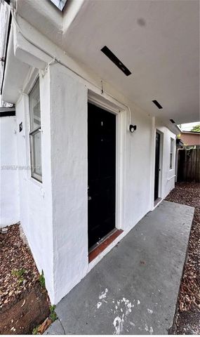 1613-1615 NW 45th St, Miami, FL 33142