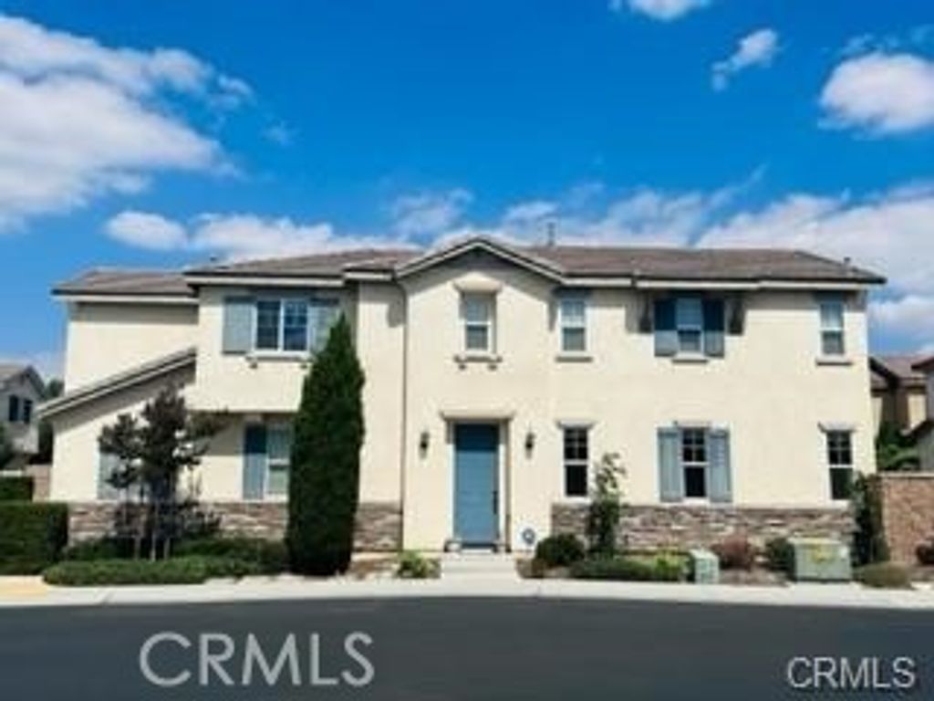 7044 Moonray Court, Eastvale, CA 92880