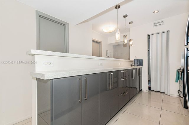201 178th Dr 215, Sunny Isles Beach, FL 33160