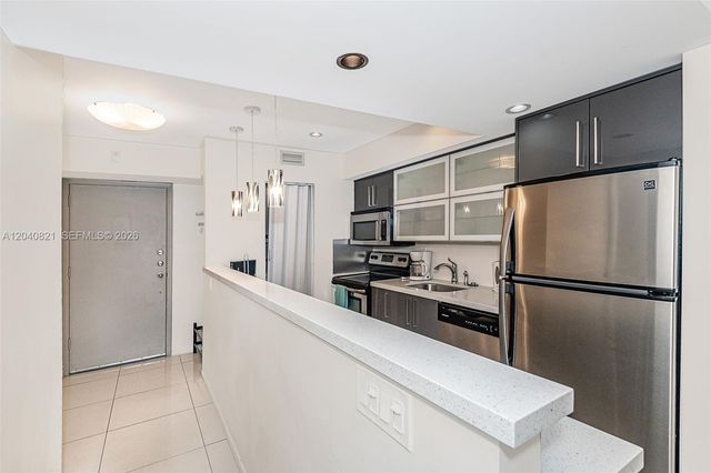 201 178th Dr 215, Sunny Isles Beach, FL 33160