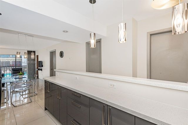 201 178th Dr 215, Sunny Isles Beach, FL 33160