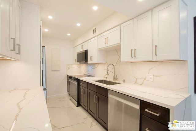 1100 E Amado Road 13C1, Palm Springs, CA 92262