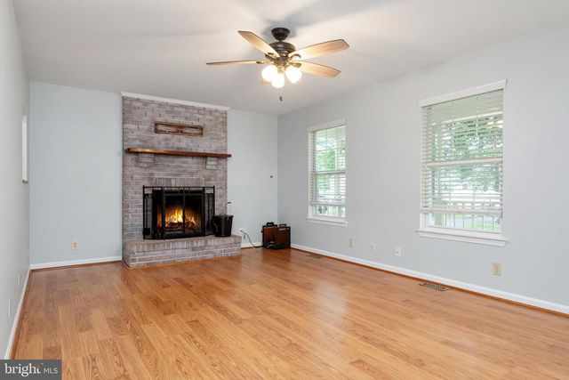 1193 OAK AVE, Shady Side, MD 20764