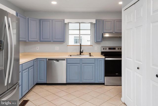 1193 OAK AVE, Shady Side, MD 20764