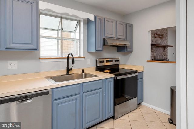 1193 OAK AVE, Shady Side, MD 20764