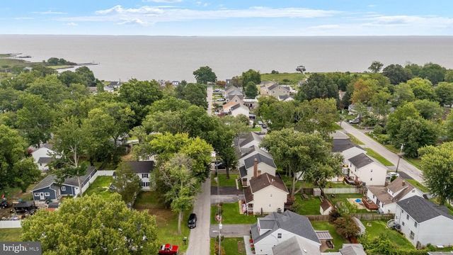 1193 OAK AVE, Shady Side, MD 20764