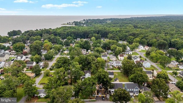 1193 OAK AVE, Shady Side, MD 20764