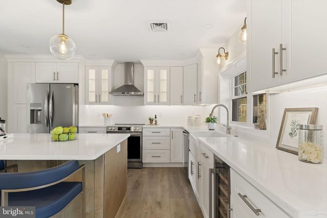 499 COLLINS DR, Springfield, PA 19064