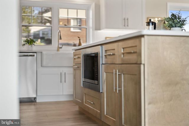 499 COLLINS DR, Springfield, PA 19064