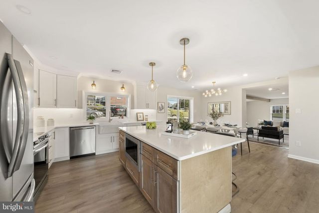 499 COLLINS DR, Springfield, PA 19064