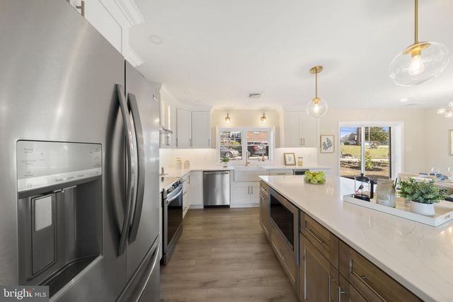 499 COLLINS DR, Springfield, PA 19064