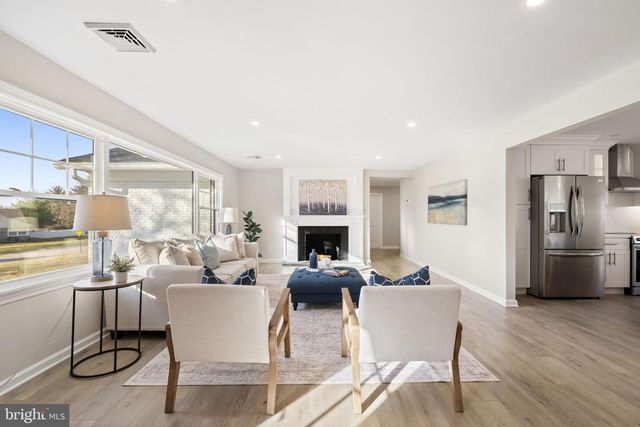 499 COLLINS DR, Springfield, PA 19064