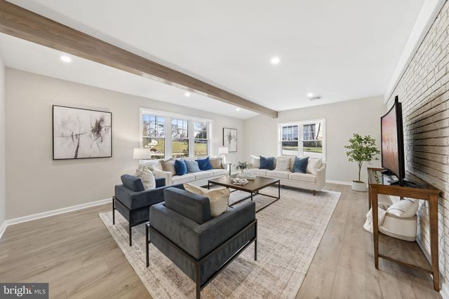 499 COLLINS DR, Springfield, PA 19064