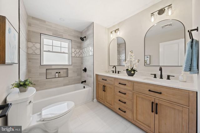 499 COLLINS DR, Springfield, PA 19064