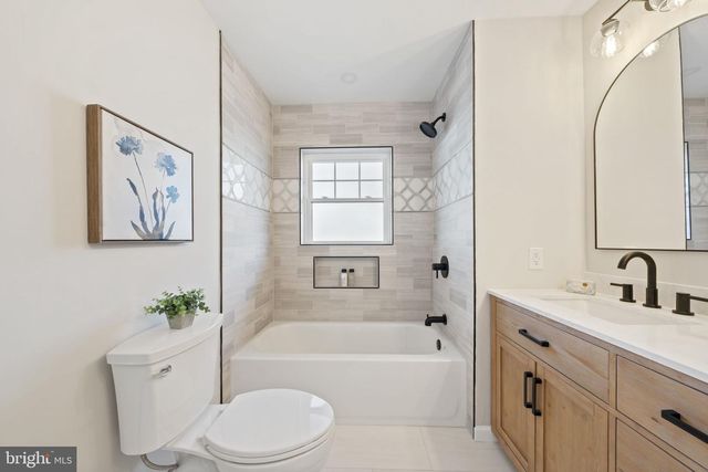 499 COLLINS DR, Springfield, PA 19064