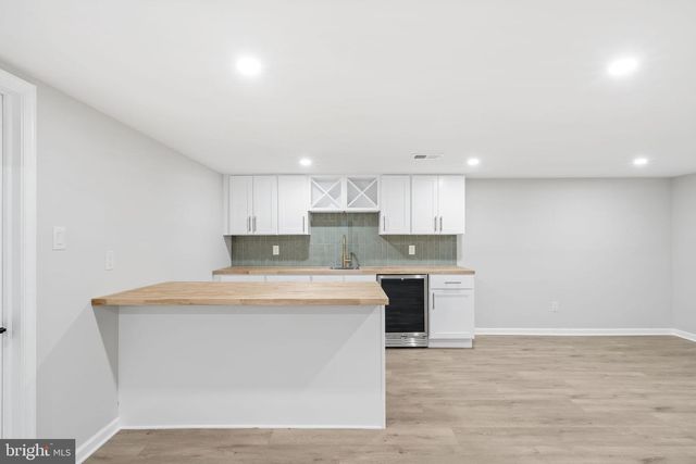 499 COLLINS DR, Springfield, PA 19064