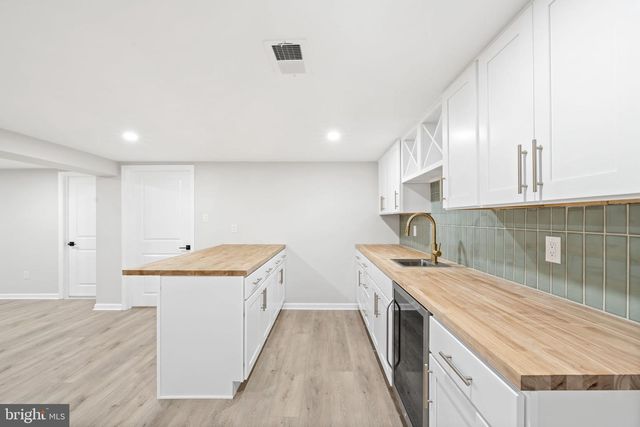 499 COLLINS DR, Springfield, PA 19064