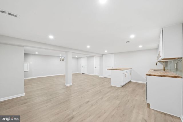 499 COLLINS DR, Springfield, PA 19064