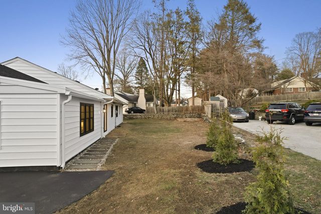 499 COLLINS DR, Springfield, PA 19064