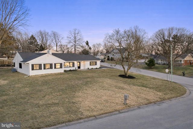 499 COLLINS DR, Springfield, PA 19064