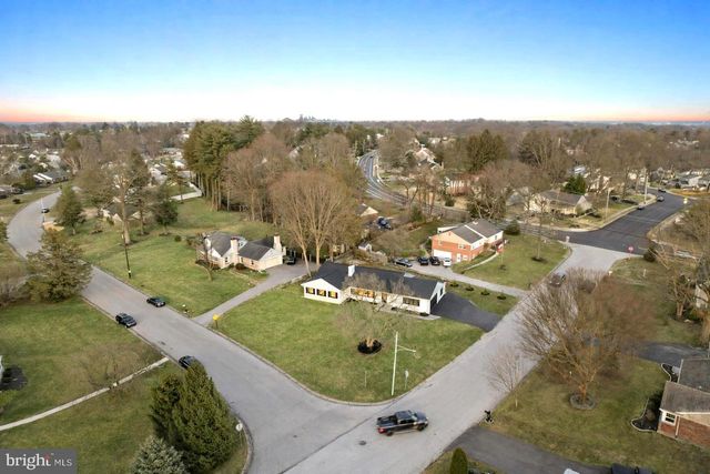 499 COLLINS DR, Springfield, PA 19064