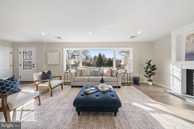 499 COLLINS DR, Springfield, PA 19064