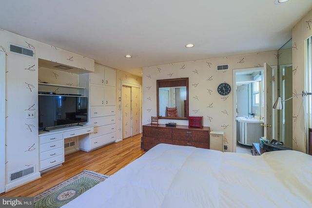 6300 SHELRICK DR, Baltimore, MD 21209