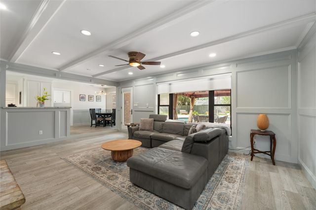 2030 Willowmoss Court, Houston, TX 77008