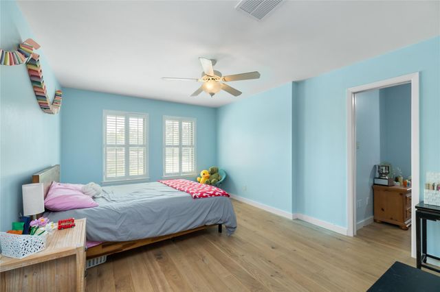 2030 Willowmoss Court, Houston, TX 77008