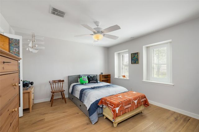 2030 Willowmoss Court, Houston, TX 77008